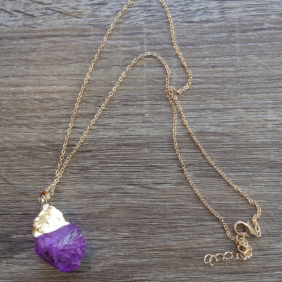 Jewelry - 🍃Royal Purple Quartz Stone Pendant